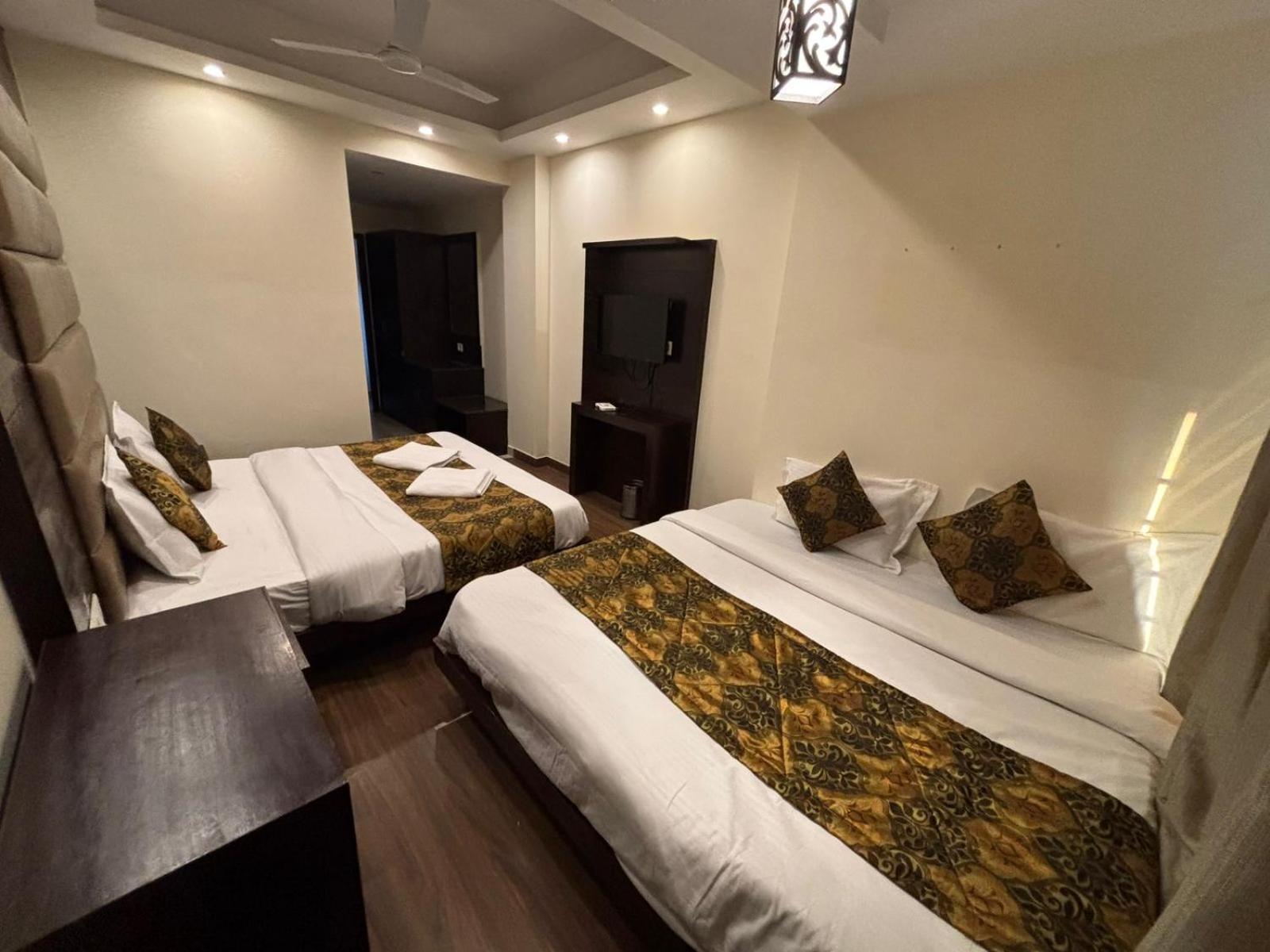 The Bunkk Inn Hotel & Restaurant Mussoorie Kültér fotó